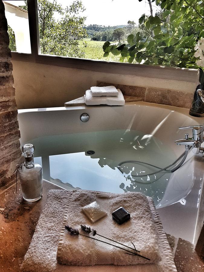Bed and Breakfast Le Domaine Saint Martin Flassans-sur-Issole Экстерьер фото
